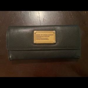 Marc Jacobs Continental Wallet